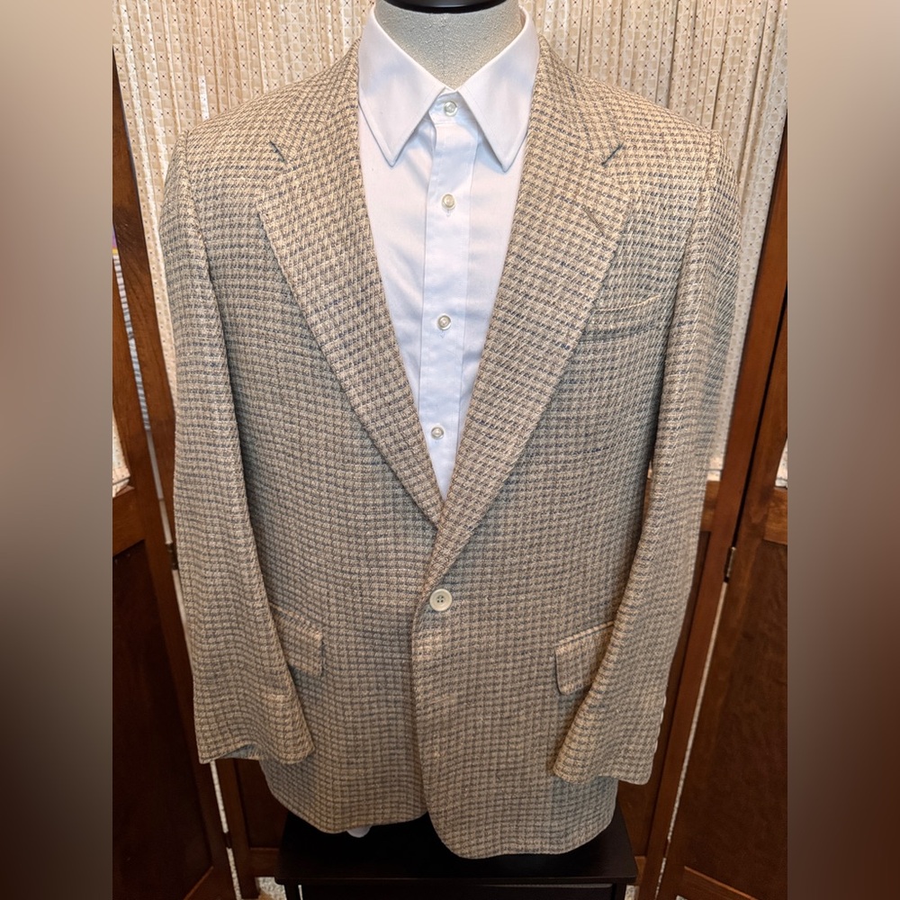 Rare Vintage Geoffrey Beene-Levy’s Nashville- Raw Silk Herringbone Sport Coat 42
